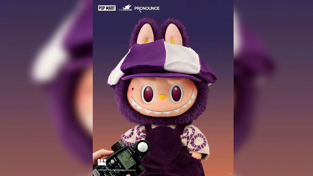 A Be Fancy Now foi uma Labubu lançada em parceria com a Pronounce, trazendo um roxo icônico à monstrinha (Imagem: Pop Mart/Divulgação)