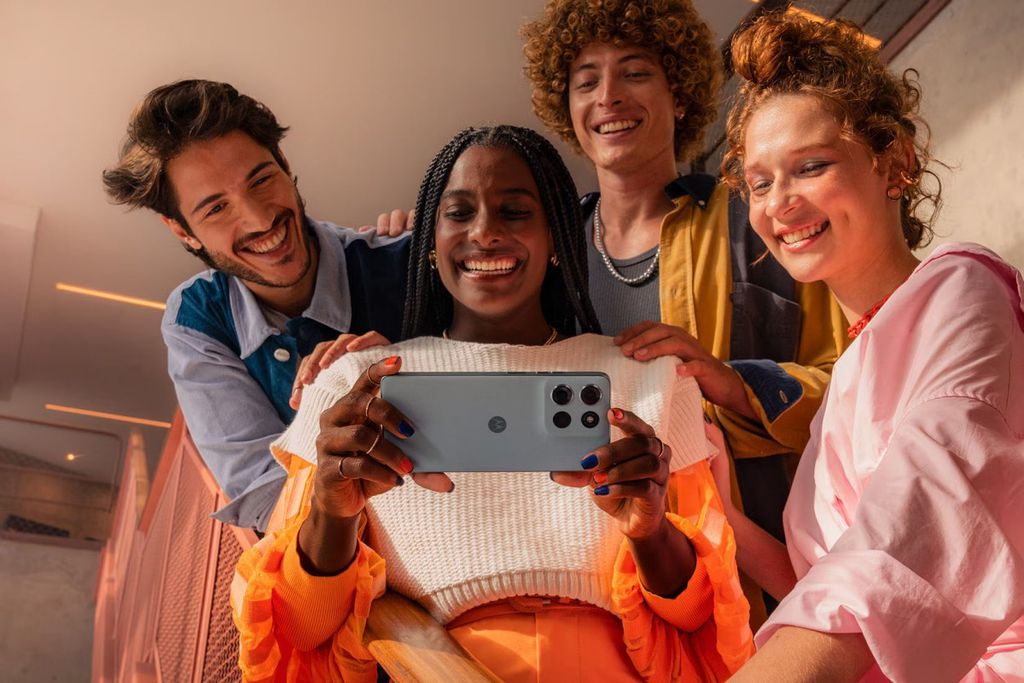 Moto G56