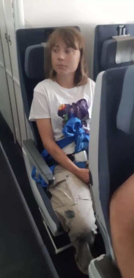 Greta Thunberg é oficialmente deportada após alegação de ter sido 'sequestrada' por forças israelenses ao tentar chegar a Gaza Greta Thunberg está sendo deportada de Israel de volta para a Suécia via França (X/IsraelMFA)