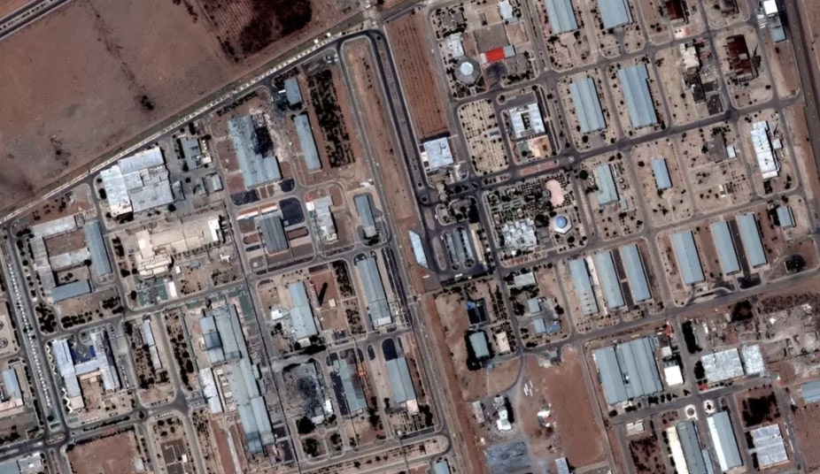 O complexo de Isfahan era composto por múltiplos edifícios (Maxar Technologies)