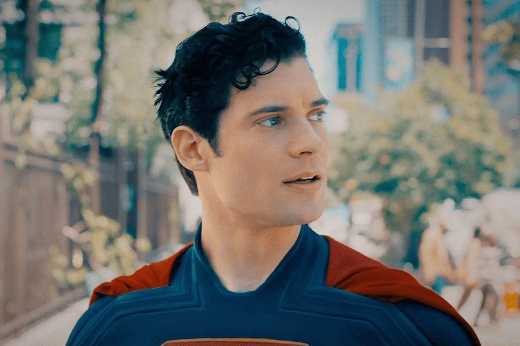 Imagem com o personagem Superman. Cena do filme Superman Legacy (2025).