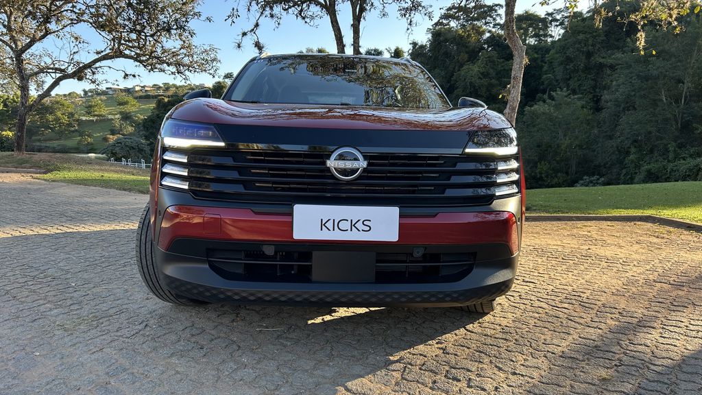 Frente Nissan Kicks 2026
