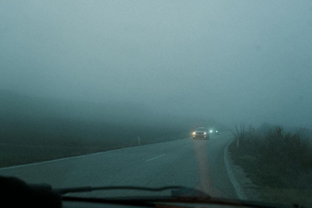 Neblina em estrada