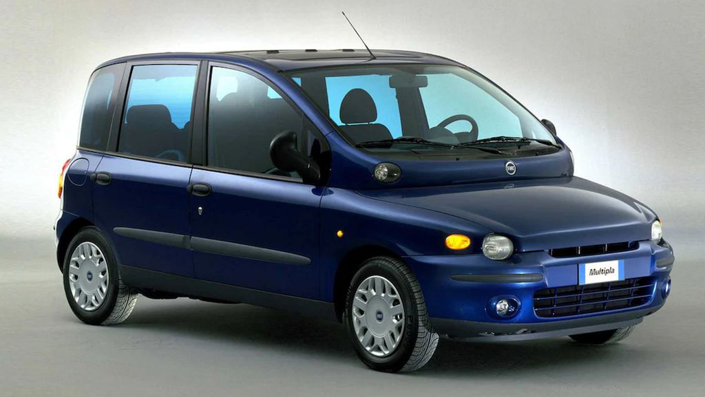 Fiat Multipla visto de frente