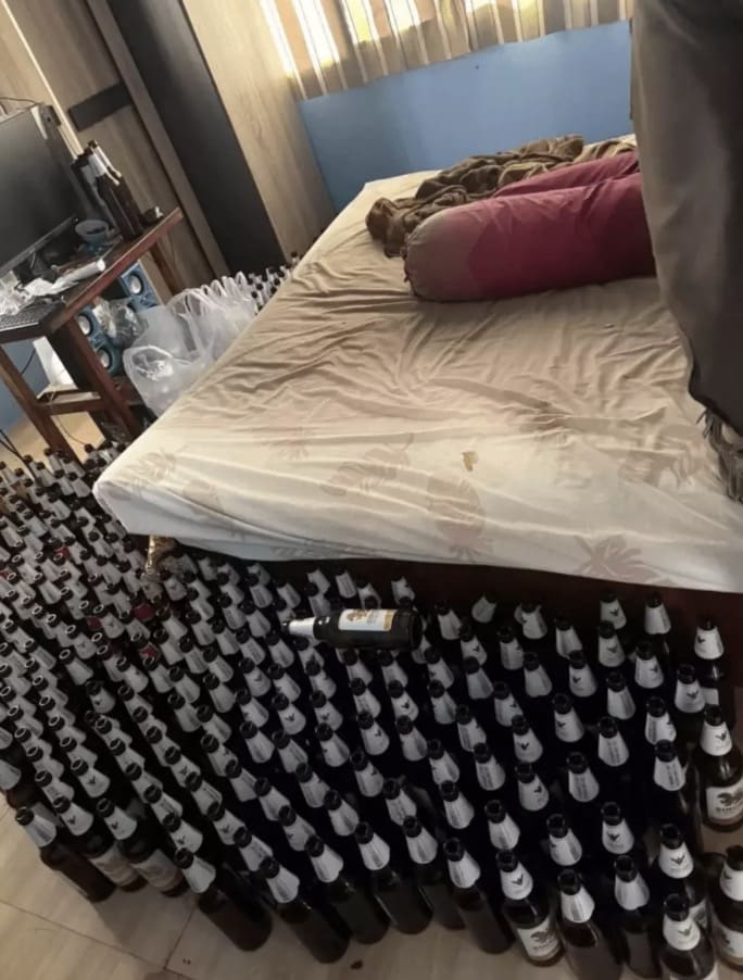 Fotos chocantes surgem após pai morrer por ter bebido apenas cerveja durante um mês inteiro Ele se recusou a comer por um mês (Facebook)