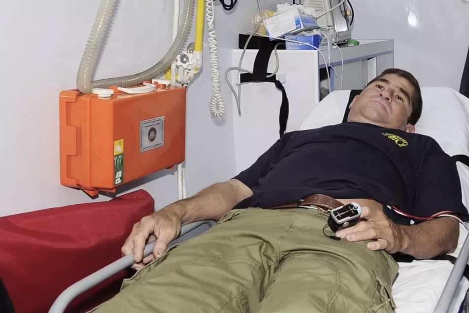 Homem que sobreviveu após ficar à deriva por 438 dias no mar sem comida ou água revela como conseguiu se manter vivo Ele sofreu uma série de problemas de saúde após chegar à costa