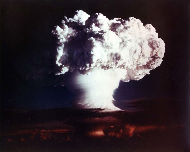 Explosão de bomba