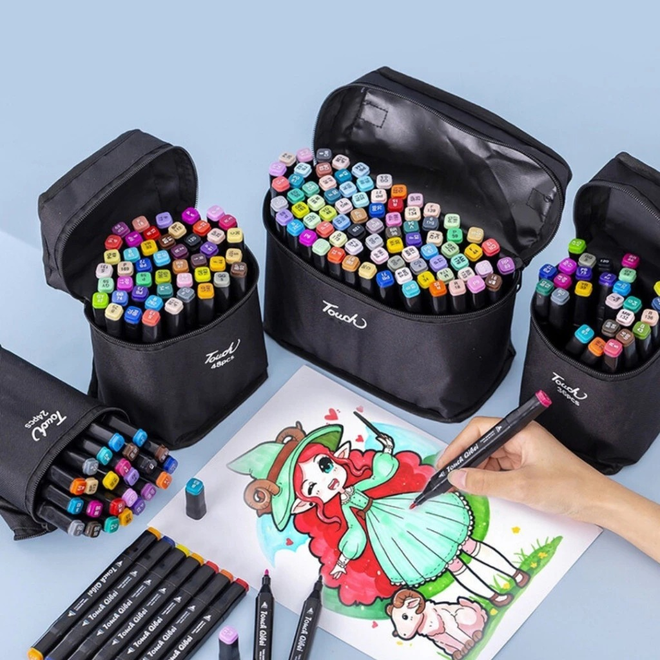 Canetinhas para colorir de marcas como Faber-Castell e Touch costumam ter sua publicidade atrelada a livros de colorir como os Bobbie Goods — criadores de conteúdo podem lucrar muito com parcerias como essa (Imagem: Touch/Divulgação)
