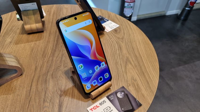 TCL 605