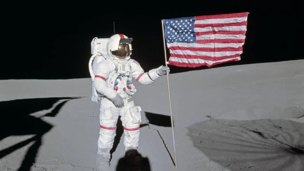 Bandeira na Lua na Apollo 14