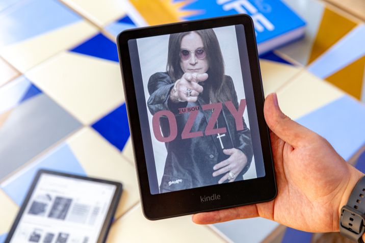 Kindle Colorsoft vs Kindle