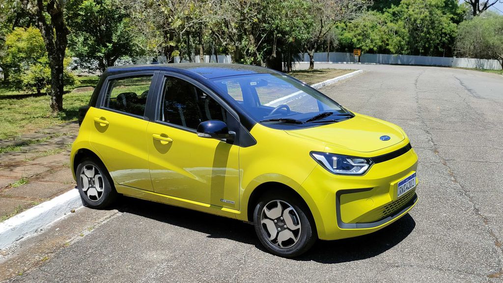 JAC E-JS1 visto de frente