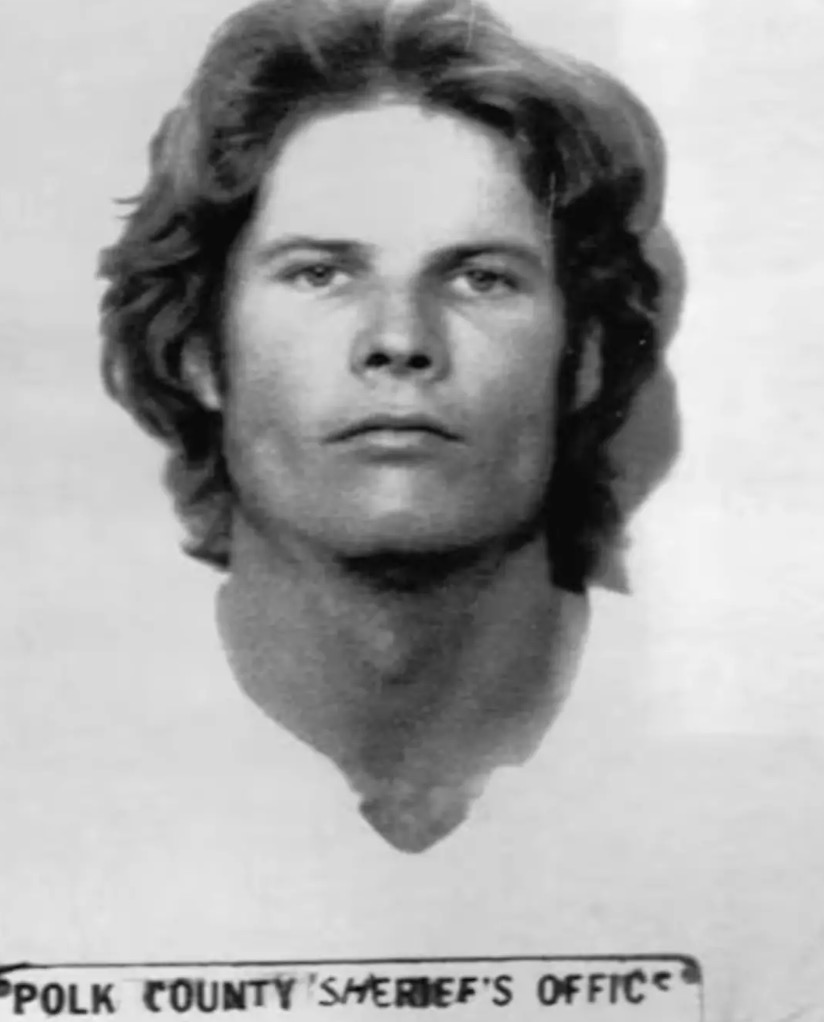 Condenado à morte faz comentário arrepiante em suas últimas palavras antes da execução pelo assassinato de três pessoas David Joseph Pittman tinha 28 anos quando ocorreram os assassinatos da família Knowles (Escritório do Xerife do Condado de Polk)