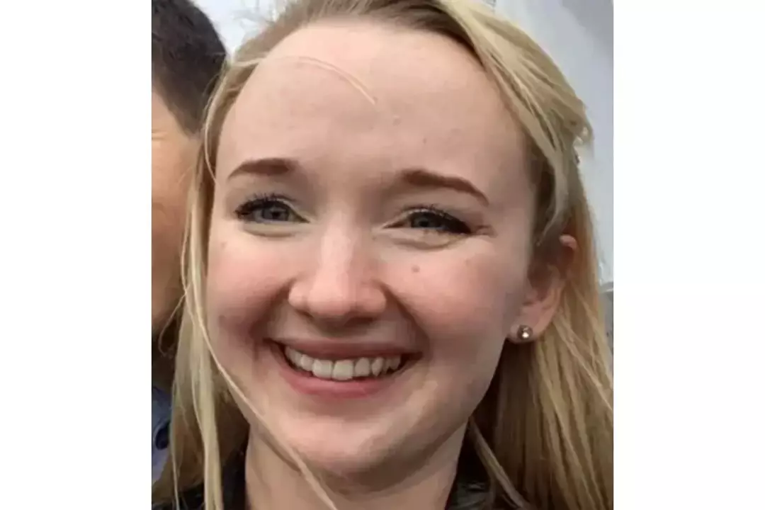 Mulher de 27 anos que morreu após ouvir que era "muito jovem" para ter câncer gera nova regra para médicos Jessica Brady morreu em 2024 após seu diagnóstico de câncer