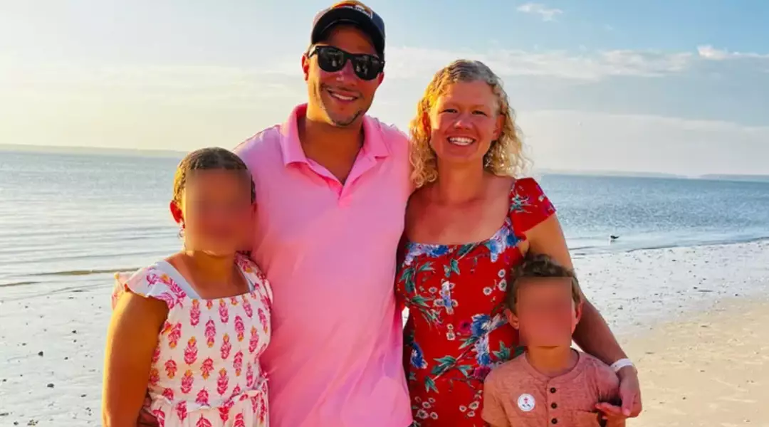 Mãe é diagnosticada com câncer grave após ignorar sintomas achando que era uma infecção sinusal Jessica Gilbert deveria estar levando os filhos para a Flórida quando ficou doente (GoFundMe)