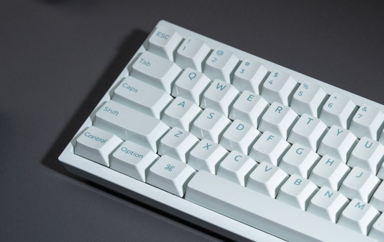 Teclado de cerâmica Keychron Q16 HE