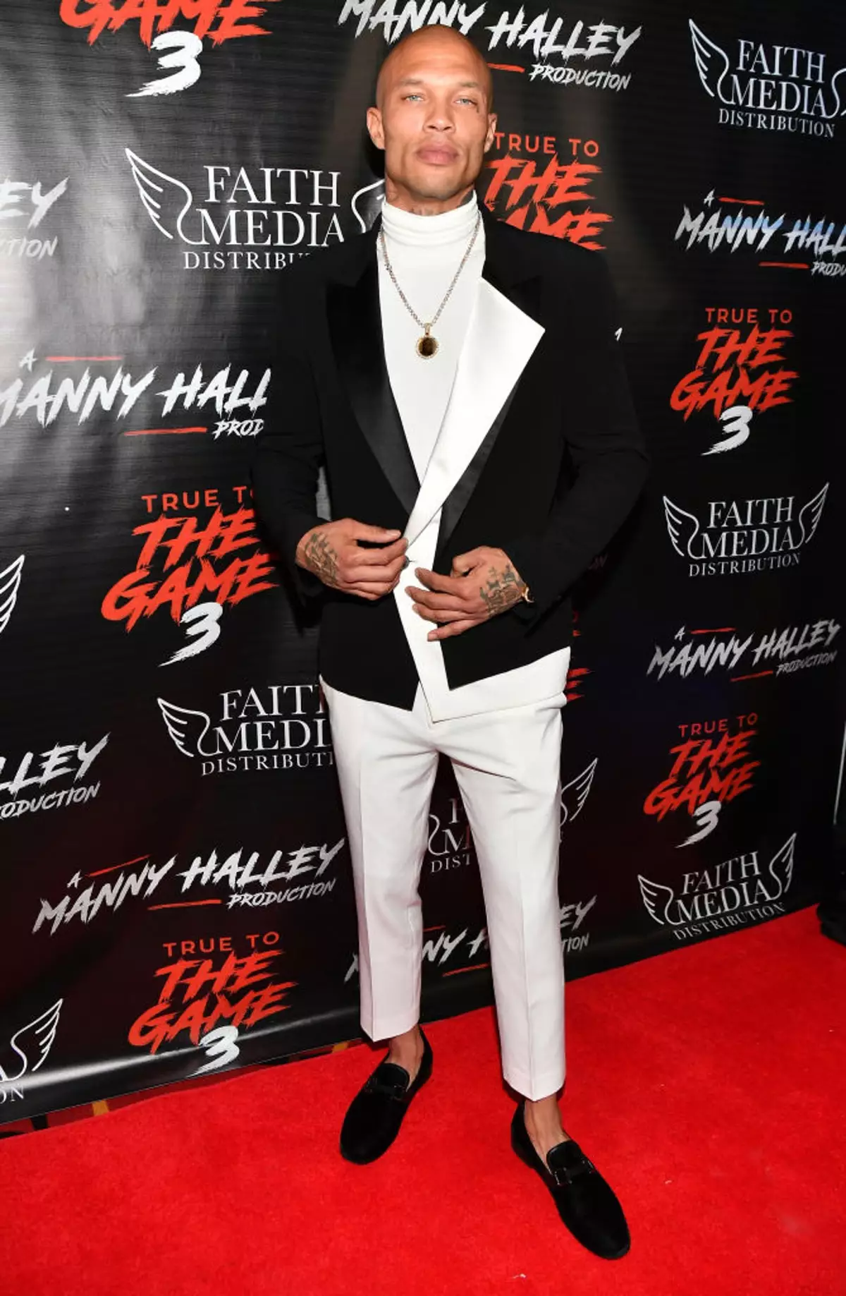 Como está hoje, aos 41 anos, o "criminoso mais bonito do mundo" após participar de vários filmes Jeremy Meeks em uma exibição de True to the Game 3 em dezembro de 2021