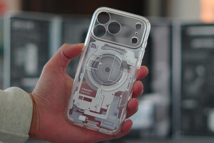 Case Spigen iPhone 17