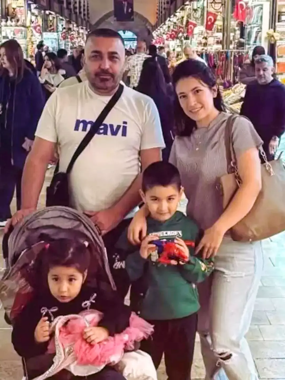 Suspeita-se que a família tenha morrido por causa de envenenamento por produto contra percevejos (NewsX)