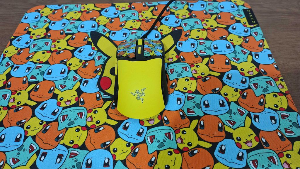 Imagem do mouse Razer Cobra com Pokémon