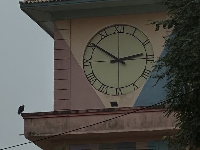 iPhone 16e - Câmera traseira / Zoom de 10x