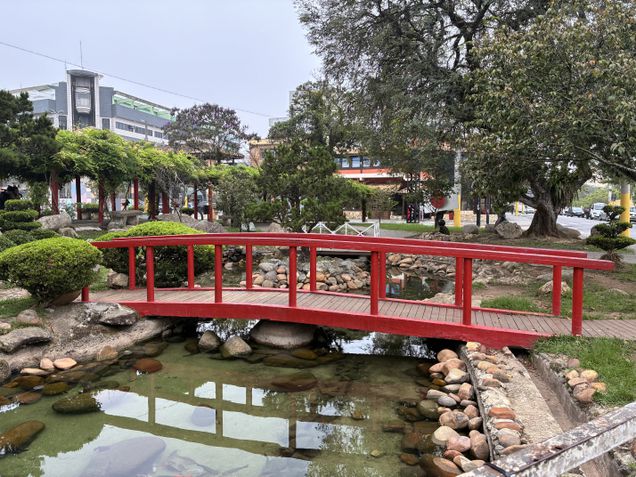 iPhone 16e - Câmera traseira