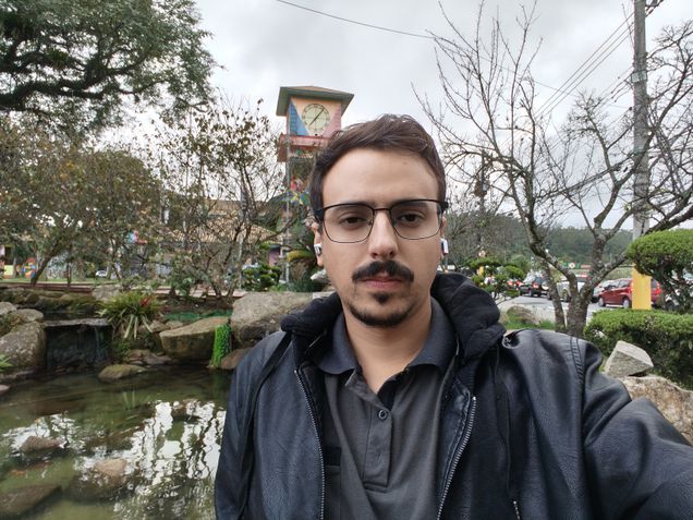 Realme 14 Pro Plus - Câmera frontal