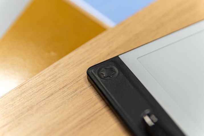 Montblanc Digital Paper (Mystic Black) + Capa de Couro Azul