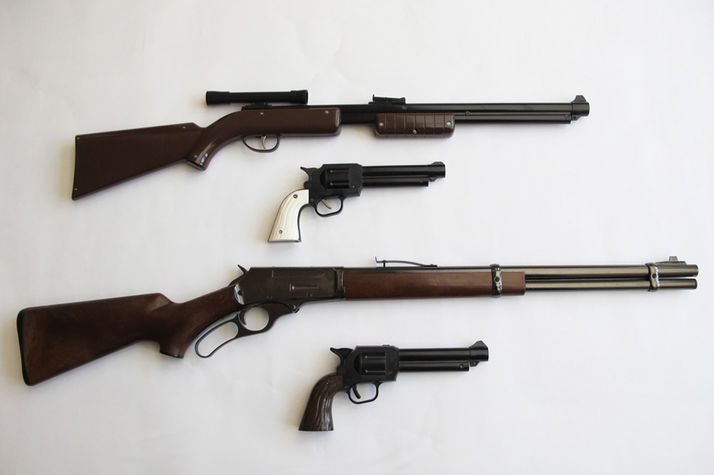 Fotografia das Armas e rifles Nintendo Kôsenjû (光線銃SP, 光線銃 カスタム, 1970-1976)