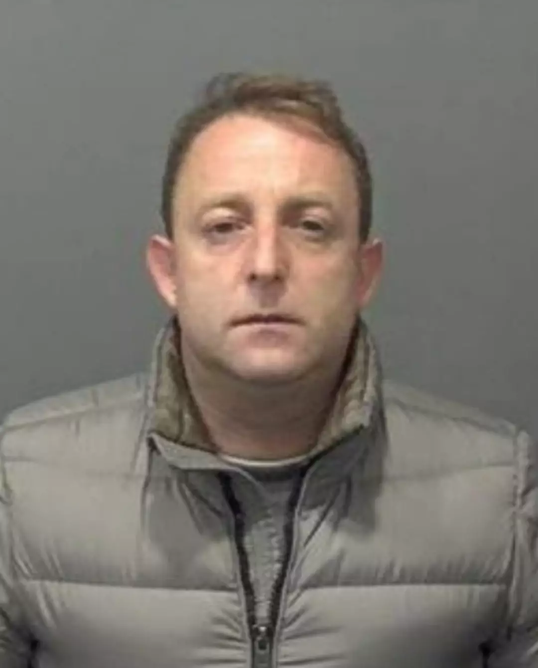 Erion Nakdi está cumprindo uma pena de 16 anos após ser preso por chefiar uma rede de tráfico de drogas (Agência Nacional de Combate ao Crime).