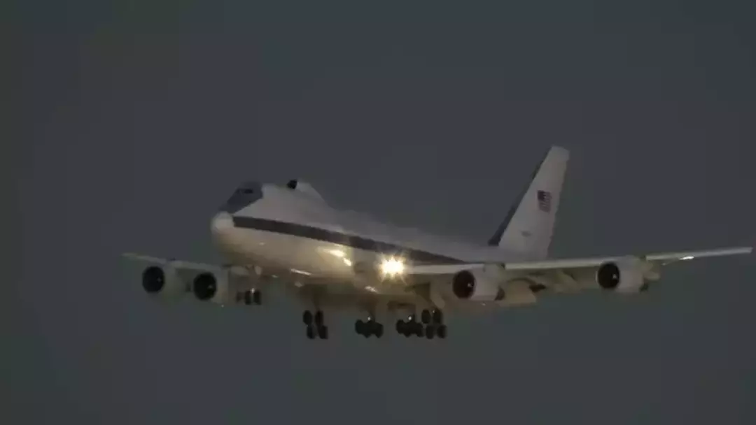 Esses aviões são mantidos em operação para manter as tripulações treinadas, mas o pior cenário para ver um deles em ação seria uma guerra nuclear (Airline Videos/YouTube)