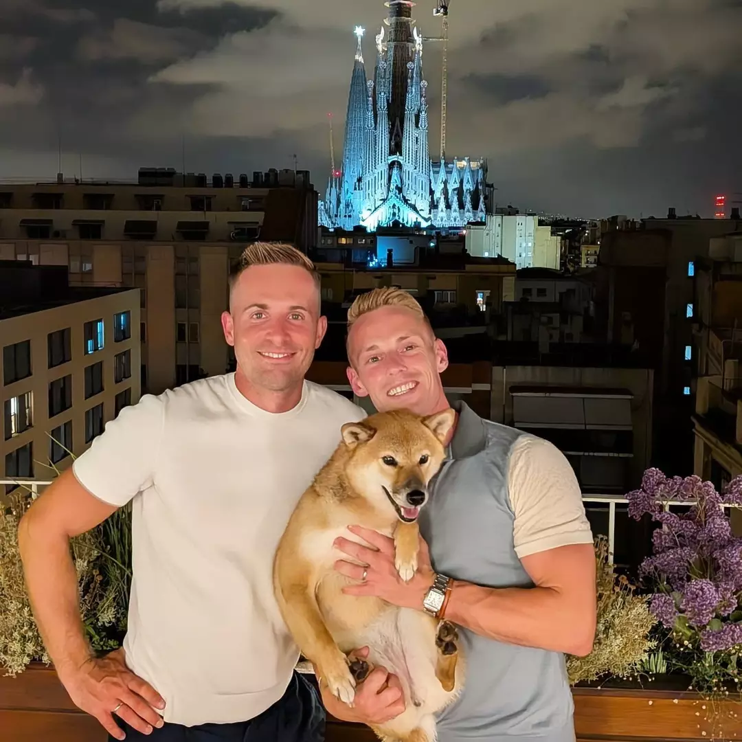 O casal disse que economizou muito dinheiro com essa mudança (SWNS)