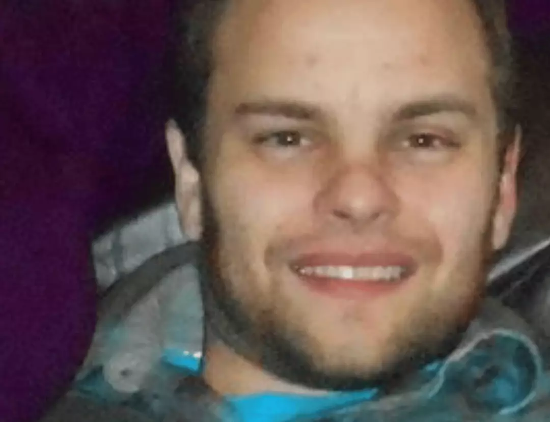 Ben deixou a esposa após entrar em contato com sua mãe biológica (YouTube)