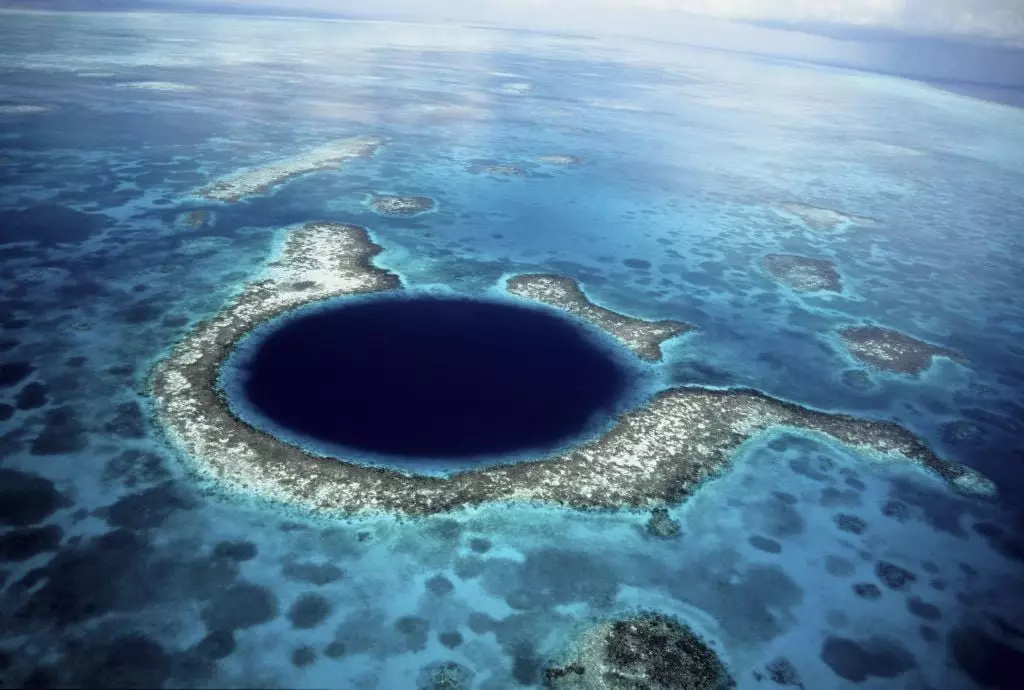 Os cientistas não têm certeza da profundidade exata de Taam Ja.