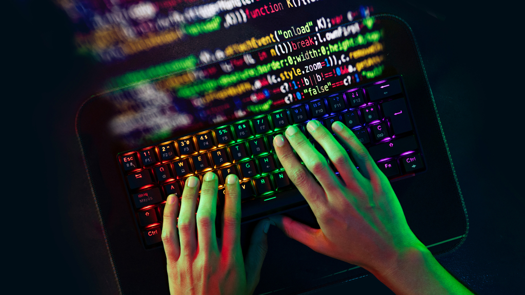 Os hackers estão evoluindo suas técnicas cada vez mais e priorizando a extração silenciosa de dados, diminuindo casos de ransomware (Imagem: Reprodução/Freepik)