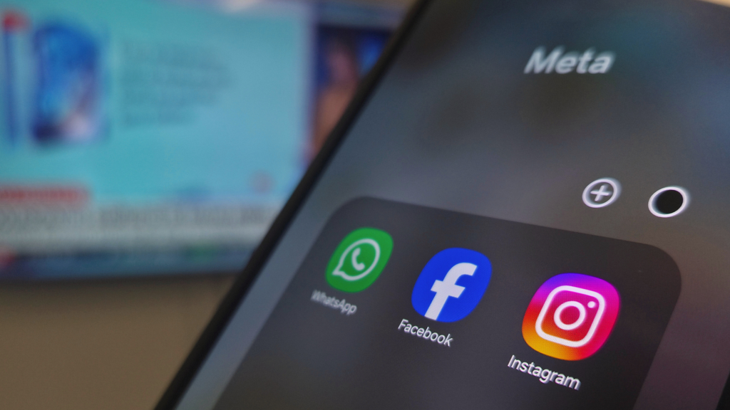 WhatsApp e Instagram