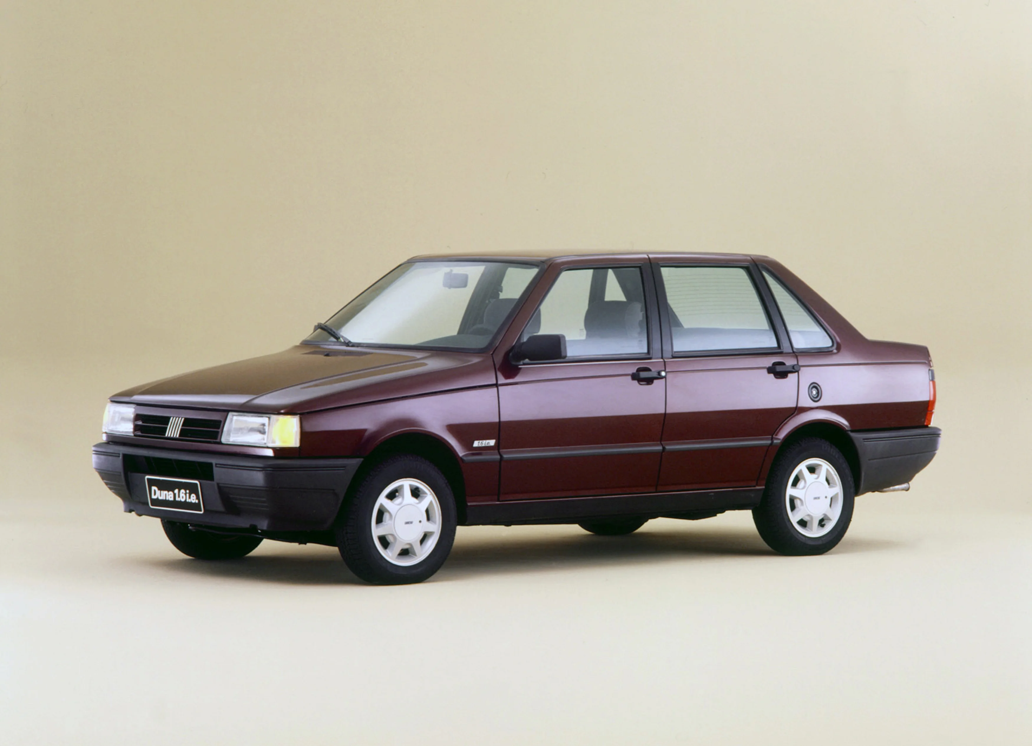 Editar informações da imagem Fiat Prêmio