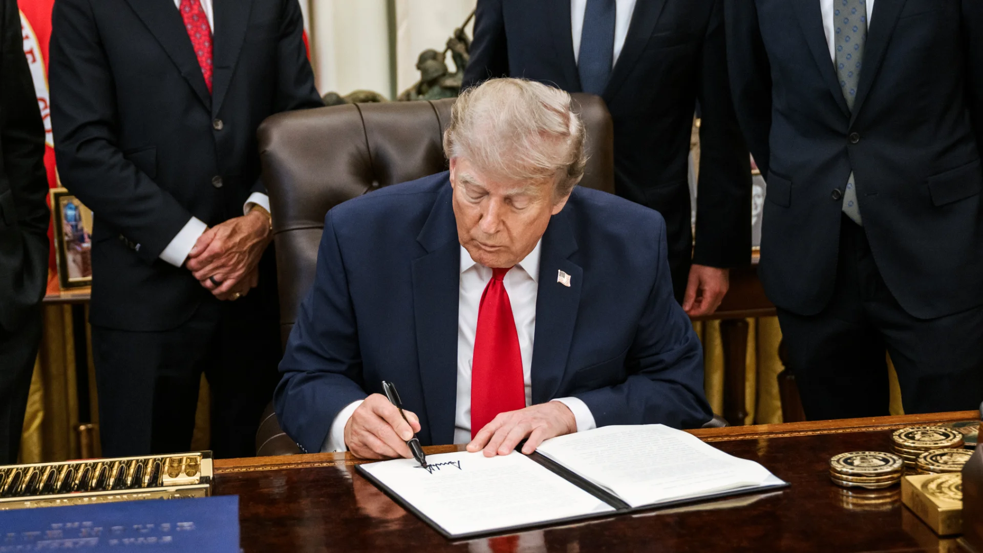 Editar informações da imagem donald trump