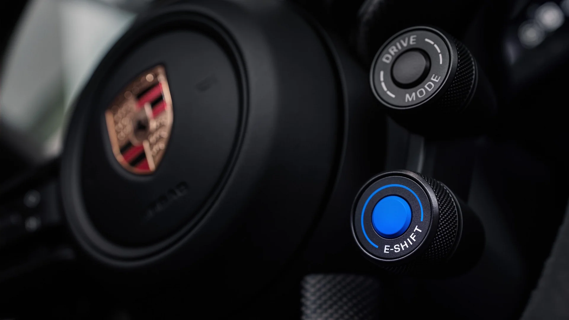 Editar informações da imagem Porsche Taycan 2027